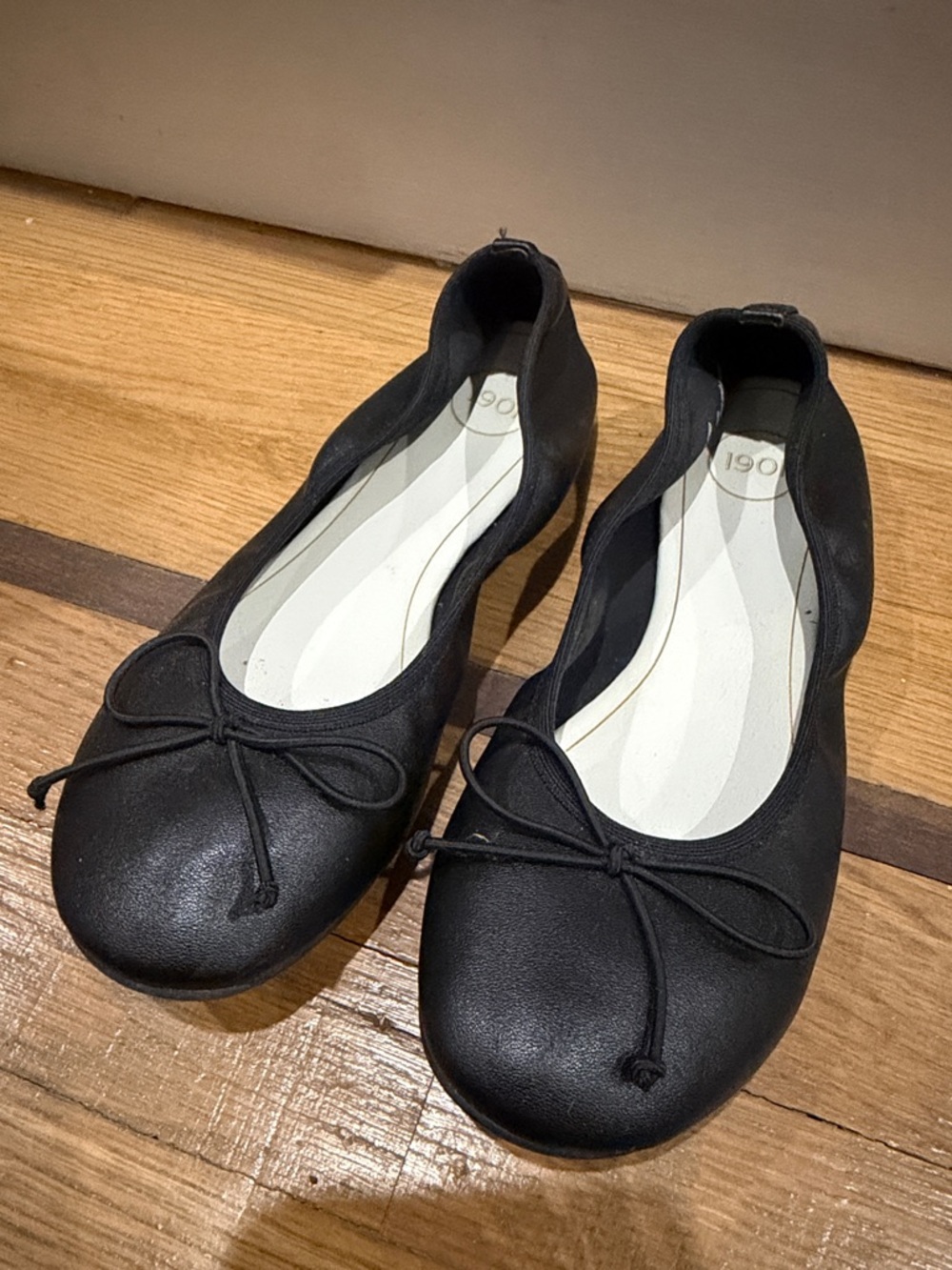 Girls Black Ballet Flats with Bow